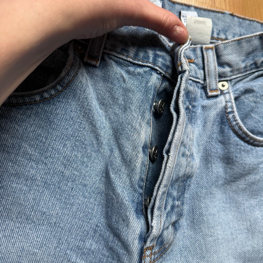 Vintage/90s Style Calvin Klein Button Fly Easy Fit Jeans - Picture 5 of 8